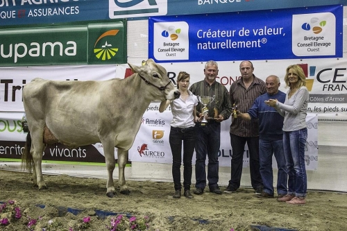 Félicia Grande Championne aux Terralies